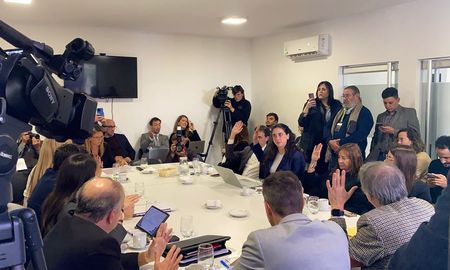Ahora, se deberá definir qué pasa con la banca de la ex boxeadora a raíz de su estado de salud. Ahora, se deberá definir qué pasa con la banca de la ex boxeadora a raíz de su estado de salud.