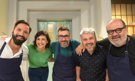 Guillermo Calabrese estuvo al frente de Cocineros Argentinos durante varias temporadas. Guillermo Calabrese estuvo al frente de Cocineros Argentinos durante varias temporadas.