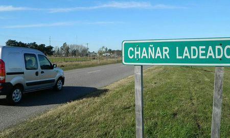 Los vecinos denunciaron la fiesta pero no fueron atendidos en la comisaría quinta. Los vecinos denunciaron la fiesta pero no fueron atendidos en la comisaría quinta.