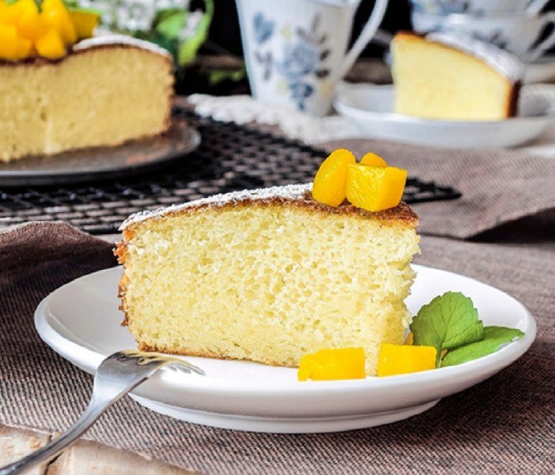 Cómo elaborar una tarta esponjosa de yogur sin gluten