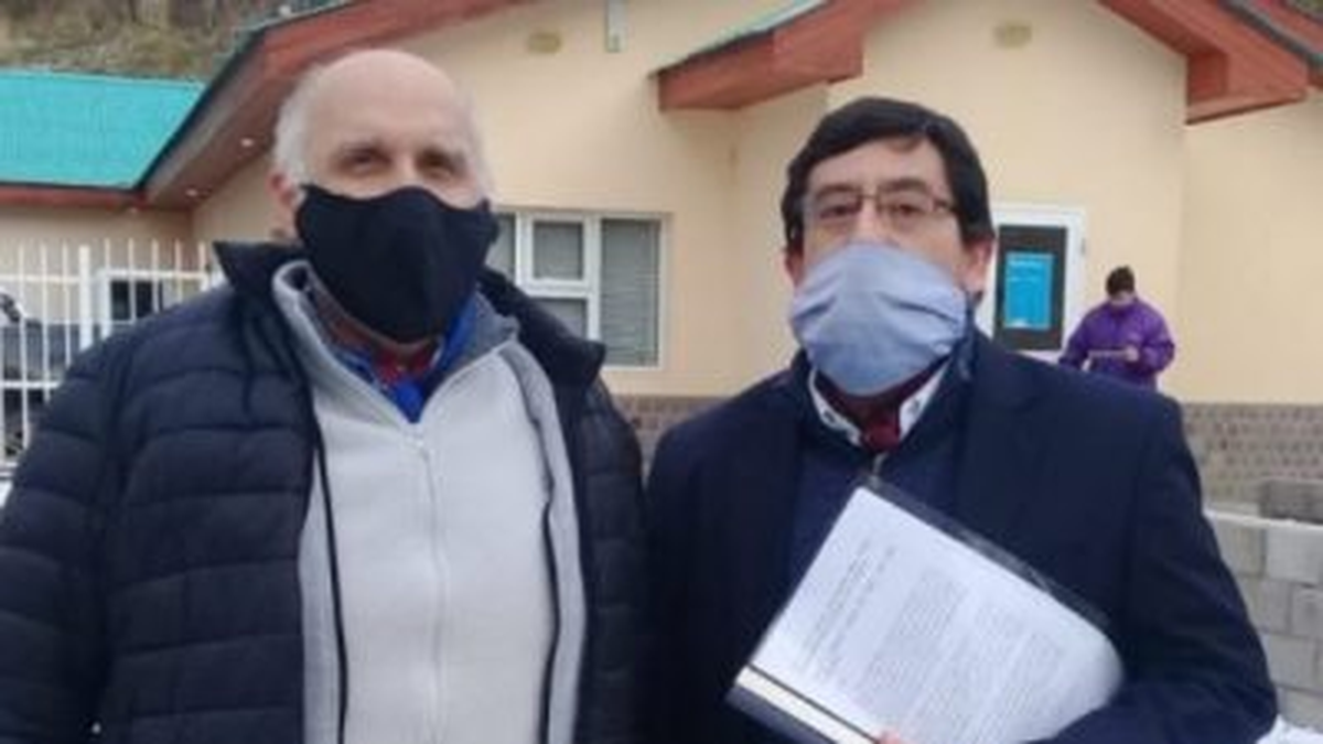 Gabriel Giordano y Sandro Levin, abogados defensores. (FOTO: LA OPINIÓN AUSTRAL)