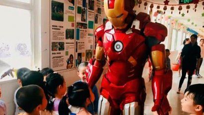 No pudo conseguir las entradas para el estreno de los Vengadores y sorprendió a su hija con un emotivo regalo