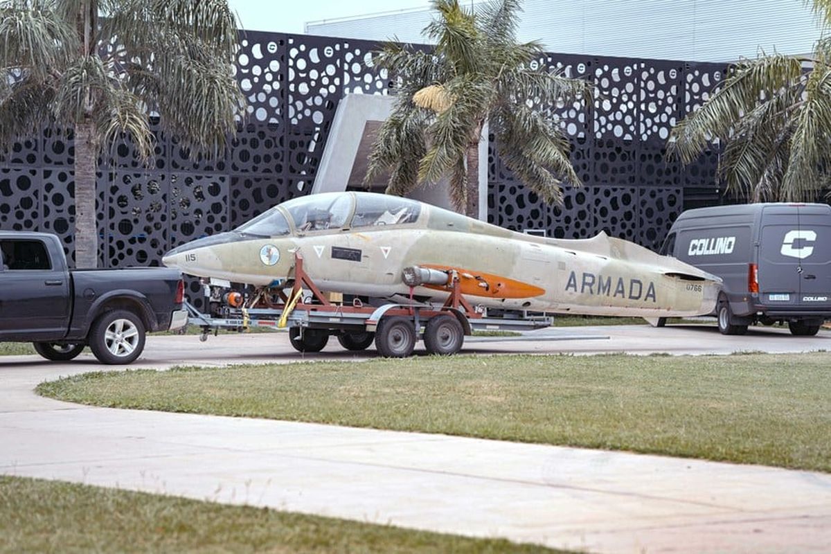 Owen Crippa repatri&oacute; el avi&oacute;n con el que combati&oacute; en la Guerra de Malvinas.