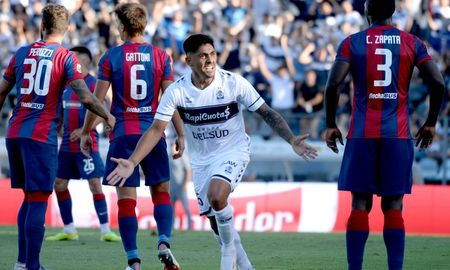 ¿Se lo duermen a Unión? Un club de la Liga Profesional aceleró por Tarragona y su llegada estaría al caer ¿Se lo duermen a Unión? Un club de la Liga Profesional aceleró por Tarragona y su llegada estaría al caer