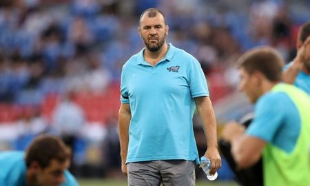 La UAR definió que el australiano Michael Cheika dirigirá a Los Pumas, luego de la renuncia de Mario Ledesma. La UAR definió que el australiano Michael Cheika dirigirá a Los Pumas, luego de la renuncia de Mario Ledesma.