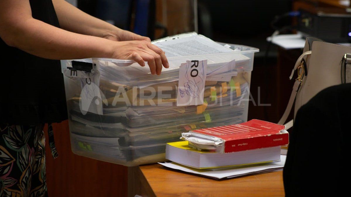 La denuncia de Ruiz Moreno recayó en la Fiscalía de Delitos Complejos, mientras que la denuncia de López es analizada por el fiscal Zseifert