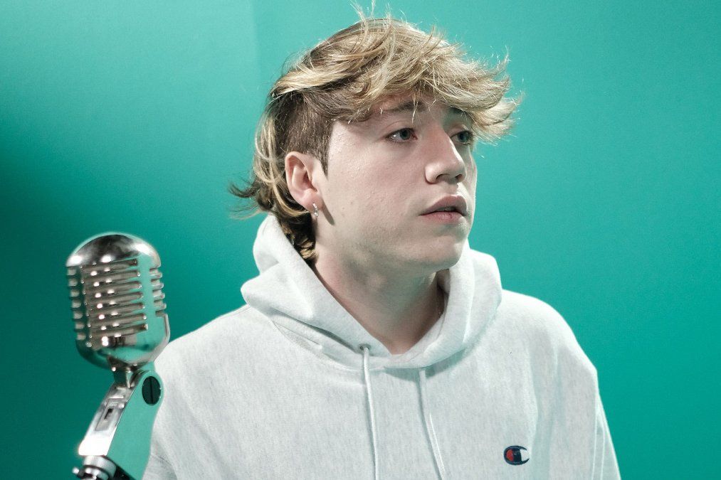 Uno de los participantes cantó un tema de Paulo Londra y las coaches del certamen no dudaron en enviarle su apoyo y un sentido saludo a su colega.