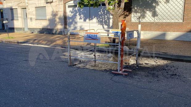 La pérdida de agua potable preocupa a los vecinos de barrio Roma, en Dr. Zavalla al 3.000.
