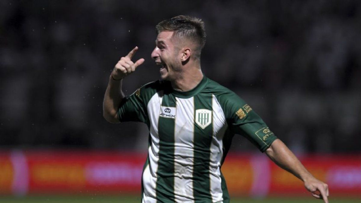 Galoppo le dio el triunfo a Club Atlético Banfield que quedó puntero temporal del grupo A de la Liga Profesional.