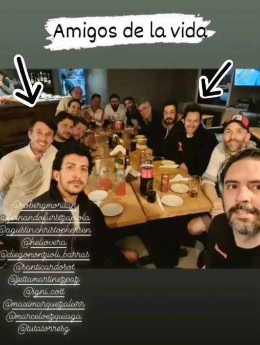 Vicuña y Moritán, juntos en una cena tras un partidito de fútbol. (Foto: chusmeteando).