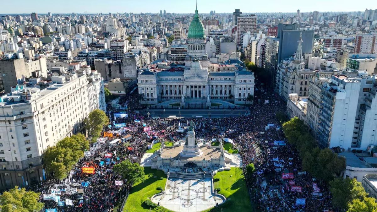 El kirchnerismo presionó a la oposición que fue a la marcha pero no consiguió el quórum para tratar el financiamiento universitario