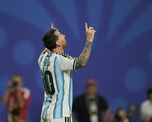 Lionel Messi celebra el tercer gol de su equipo durante el partido de fútbol del Grupo J del Mundial 2026 entre Argentina y Argelia (Foto de JUAN MABROMATA / AFP) Lionel Messi celebra el tercer gol de su equipo durante el partido de fútbol del Grupo J del Mundial 2026 entre Argentina y Argelia (Foto de JUAN MABROMATA / AFP)