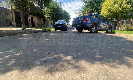 Personal policial investiga una feroz balacera ocurrida este martes por la siesta en barrio Mayoraz. Personal policial investiga una feroz balacera ocurrida este martes por la siesta en barrio Mayoraz.