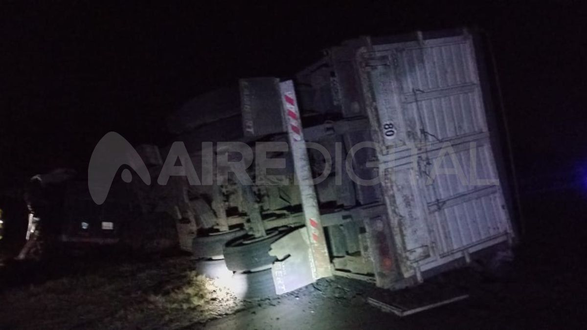 El siniestro vial se produjo cuando aún no había luz natural.