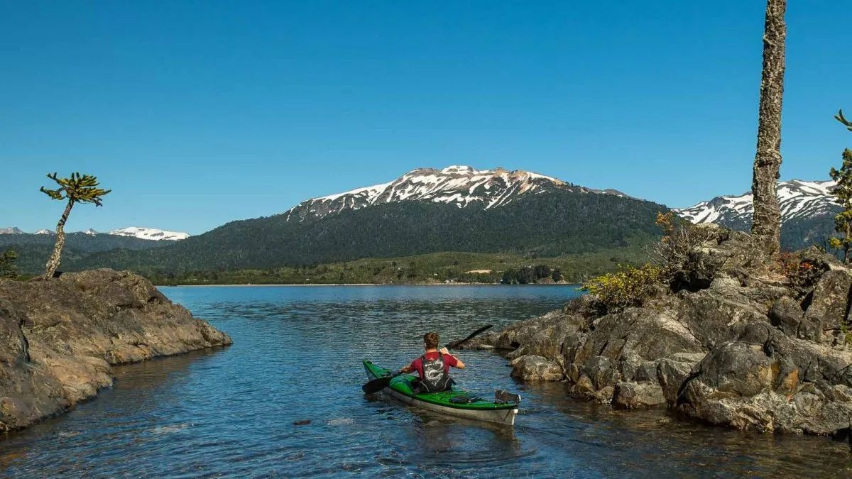 Villa Pehuenia ofrece vistas panorámicas únicas y circuitos de trekking para todos los niveles. Villa Pehuenia ofrece vistas panorámicas únicas y circuitos de trekking para todos los niveles.
