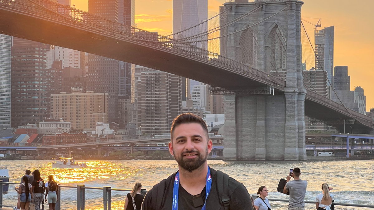 Adriel Driussi en Nueva York, poco antes del partido que Argentina disputó contra Chile en Nueva Jersey.