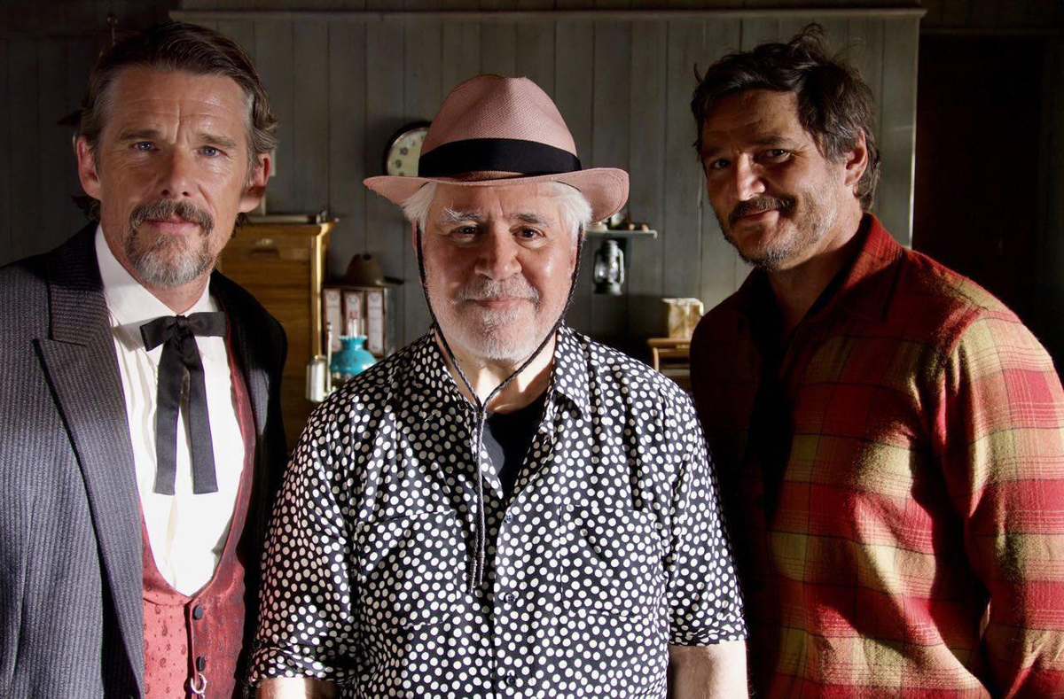 Extraña forma de vida es un cortometraje western de Pedro Almodóvar protagonizado por Ethan Hawke y Pedro Pascal. Extraña forma de vida es un cortometraje western de Pedro Almodóvar protagonizado por Ethan Hawke y Pedro Pascal.