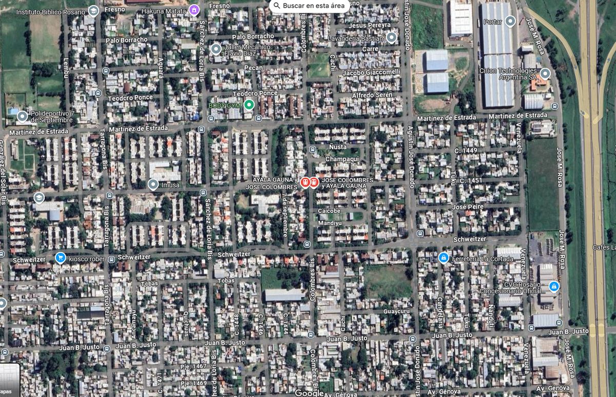 El hecho ocurrió en la intersección de Ayala Gauna y Colombres, donde vecinos alertaron al 911 por detonaciones y personas heridas. El hecho ocurrió en la intersección de Ayala Gauna y Colombres, donde vecinos alertaron al 911 por detonaciones y personas heridas.