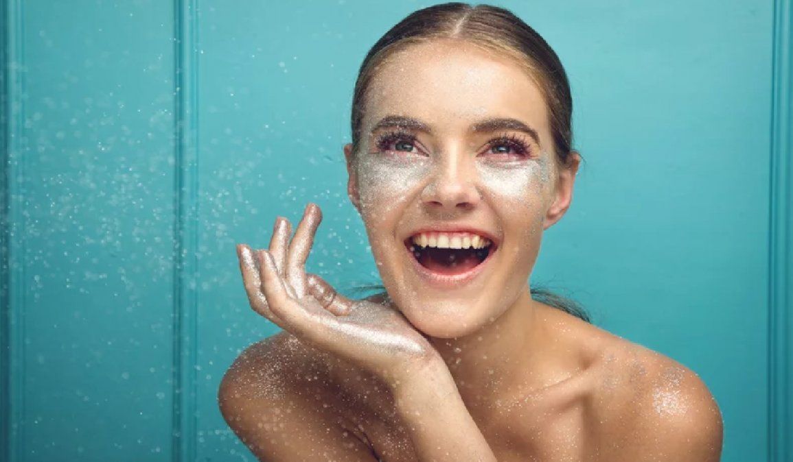 Pecas de glitter: una nueva tendencia en maquillaje