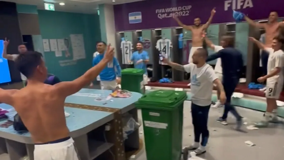 Argentina festejó en el vestuario con dedicatoria a Brasil y el hit de la Scaloneta