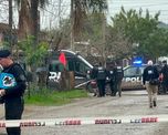 Policías de la PDI y de la jurisdicción al momento de los peritajes en el lugar del hecho. Policías de la PDI y de la jurisdicción al momento de los peritajes en el lugar del hecho.