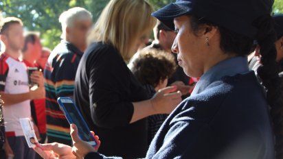 Nuevos detenidos durante un partido de fútbol en Argentina: un abusador, un ladrón araña y una estafadora