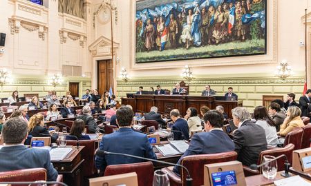 La Convención del 25 entra en su etapa final: está previsto que la jura de la nueva Constitución se realice el 12 de septiembre. La Convención del 25 entra en su etapa final: está previsto que la jura de la nueva Constitución se realice el 12 de septiembre.
