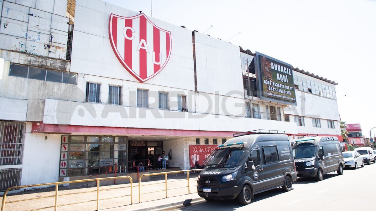 Allanamiento en Unión: Policía de Seguridad Aeroportuaria realizó un procedimiento en las instalaciones del club Unión buscando documentación.