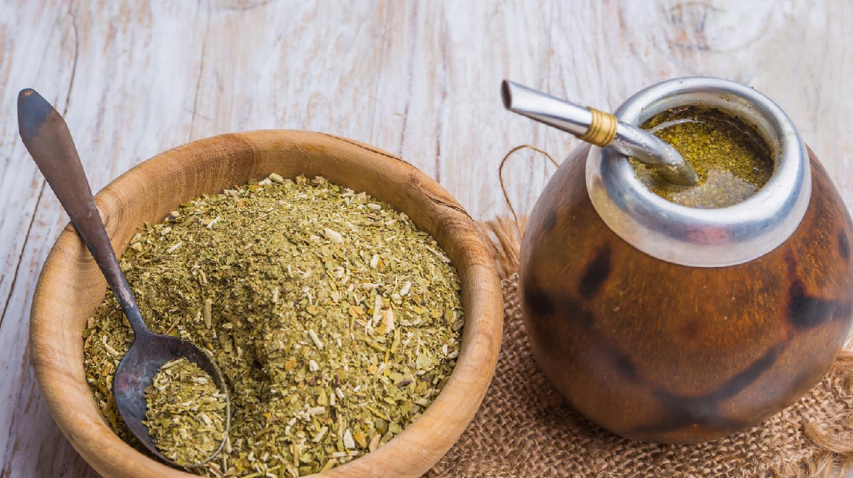 El mate es declarado Bebida Nacional y tiene su día el 30 de noviembre.