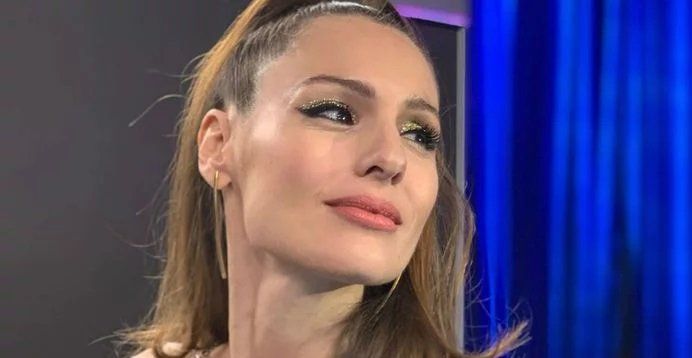 ¡Una bomba! Pampita publicó el álbum de sus vacaciones y levantó la temperatura de todos