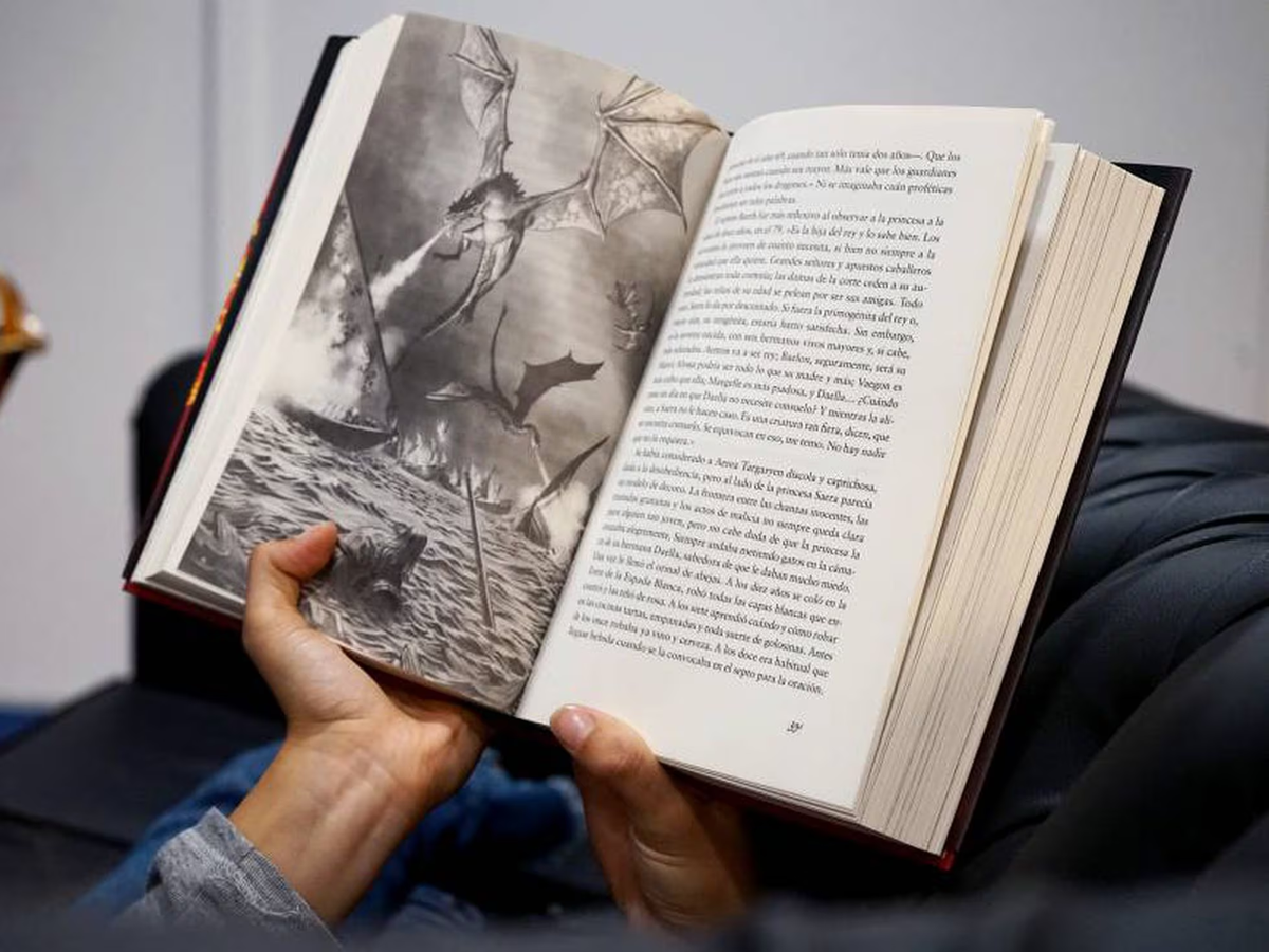 George R.R. Martin anunció este miércoles un retraso de 12 años para el lanzamiento de George R.R. Martin anunció este miércoles un retraso de 12 años para el lanzamiento de