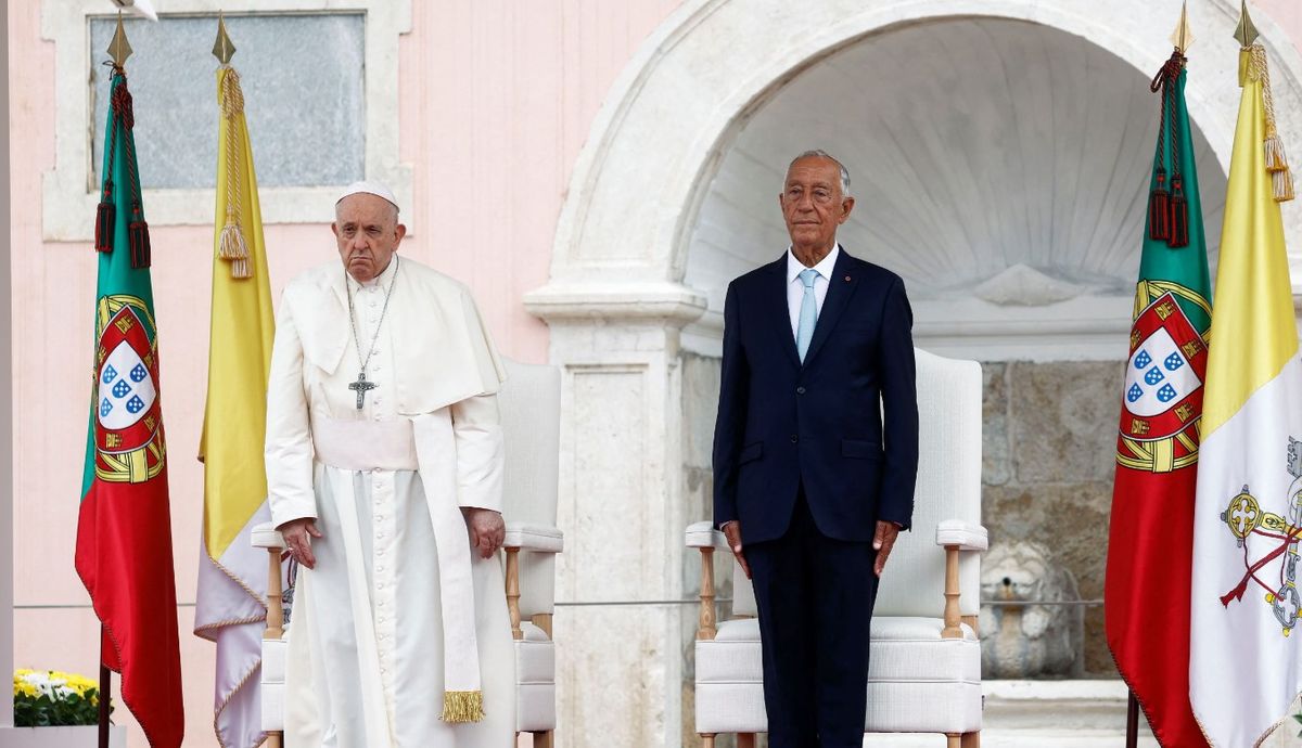 El Papa Francisco dijo en Portugal que la Iglesia necesita purificarse por los abusos. El Papa Francisco dijo en Portugal que la Iglesia necesita purificarse por los abusos.