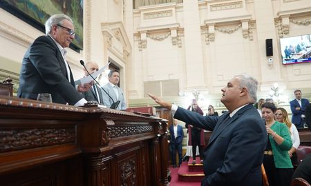 Pablo Farías juró como presidente de la Cámara de Diputados de Santa Fe. Pablo Farías juró como presidente de la Cámara de Diputados de Santa Fe.