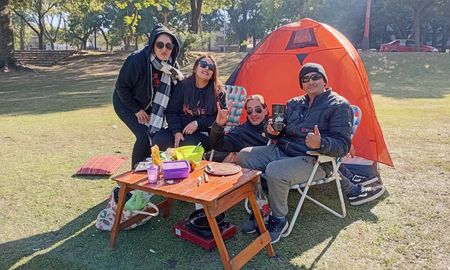 Luego del recital de La Renga en Santa Fe, algunos seguidores acamparon en el Parque Sur hasta el domingo. Luego del recital de La Renga en Santa Fe, algunos seguidores acamparon en el Parque Sur hasta el domingo.