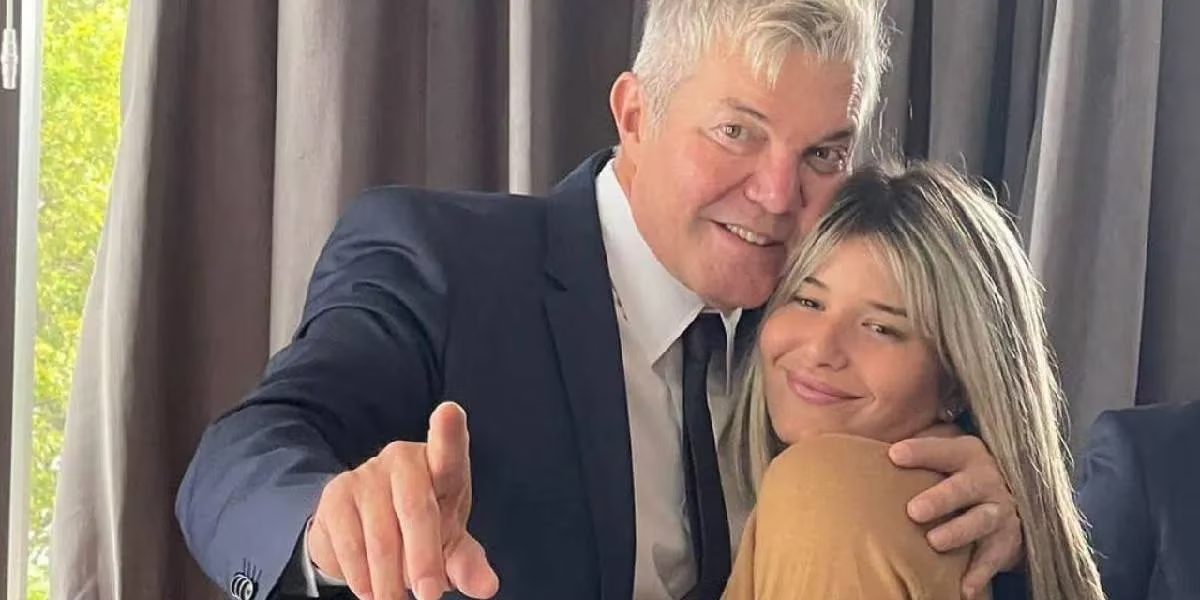 Delfina Burlando tiene 26 años y es la hija del medio de Fernando Burlando y trabaja junto a él en su estudio jurídico.