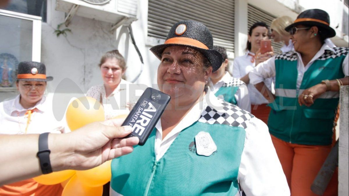 Hoy se desempeñan en la pista de examen del Parque Garay, en el depósito de vehículos retenidos, desde 1980 ofrecen Educación Vial en escuelas e instituciones y, por supuesto, siguen dirigiendo el tránsito.