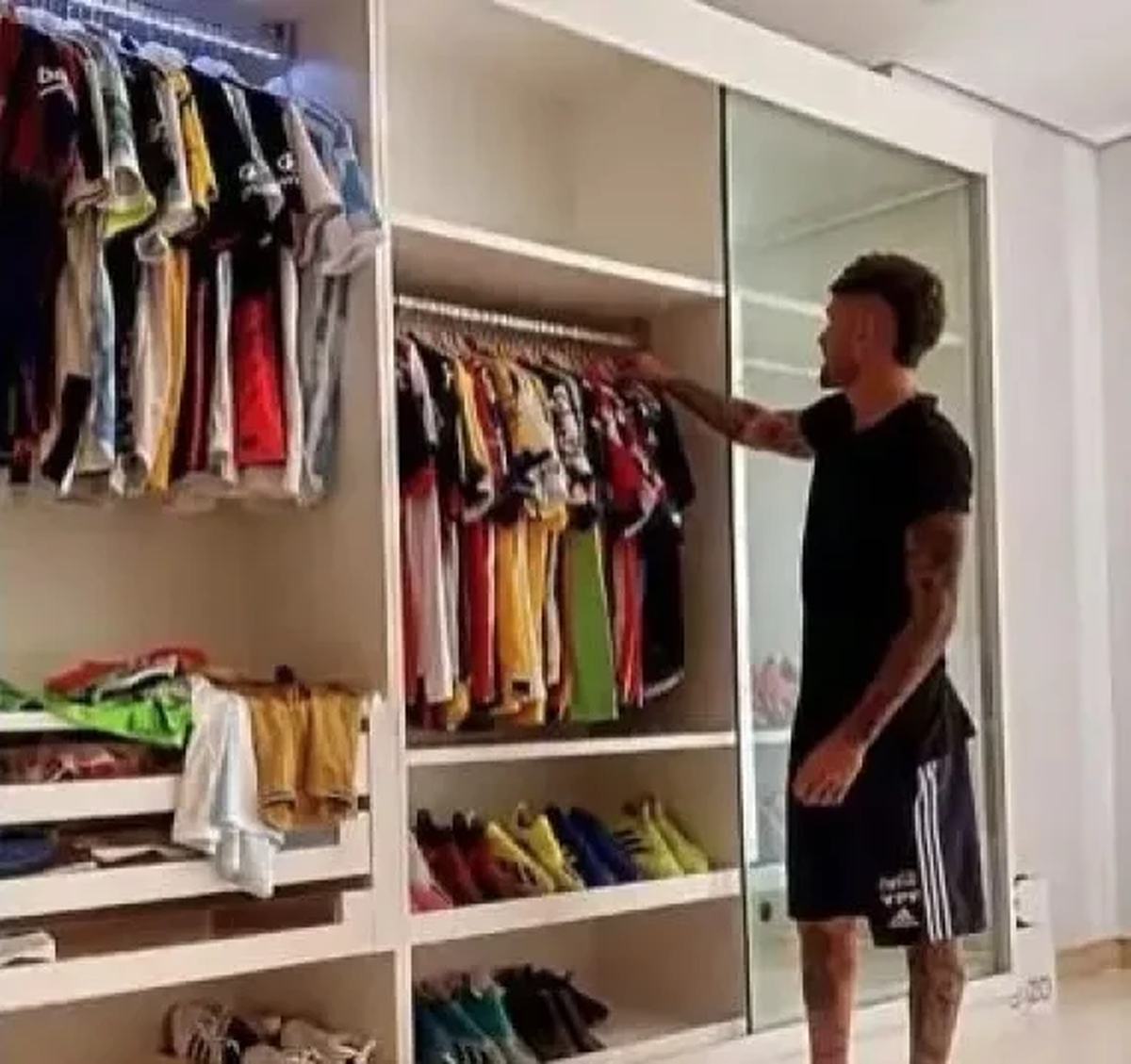 Así es la casa de Rodrigo de Paul. Así es la casa de Rodrigo de Paul.