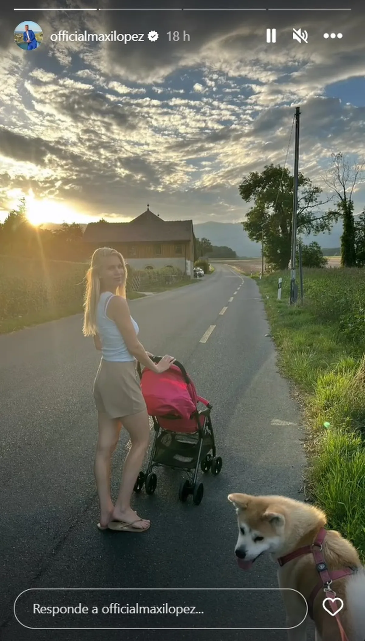 Maxi López volvió a Europa donde esperaban Daniela y Ella.