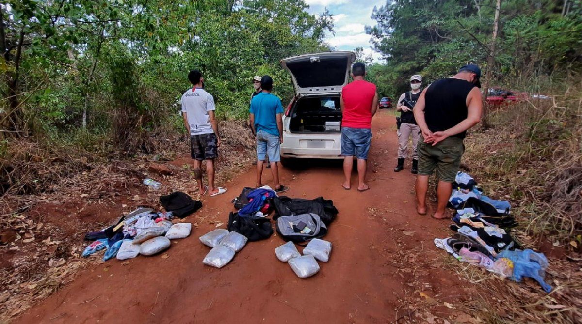 Los hombres trasladaban 11 kilos de marihuana por un valor superior a los dos millones de pesos