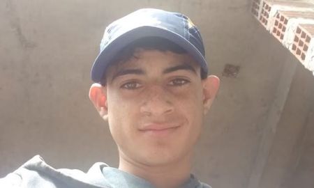 Un joven recibió un disparo en un testículo tras discutir con el novio de su exnovia en Chaco. Un joven recibió un disparo en un testículo tras discutir con el novio de su exnovia en Chaco.