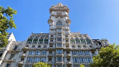 Cuánto sale recorrer el Palacio Barolo en mayo 2025 en Buenos Aires y qué incluye el tour guiado