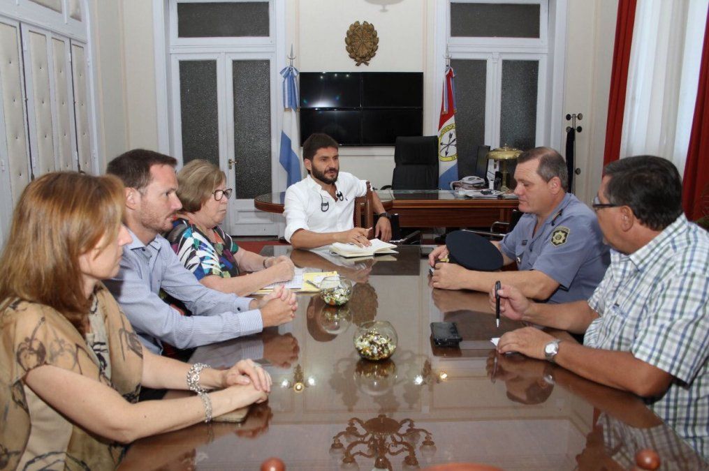 Pullaro se reunió con Meiners: “Siempre es positivo encontrarse en una mesa de diálogo”