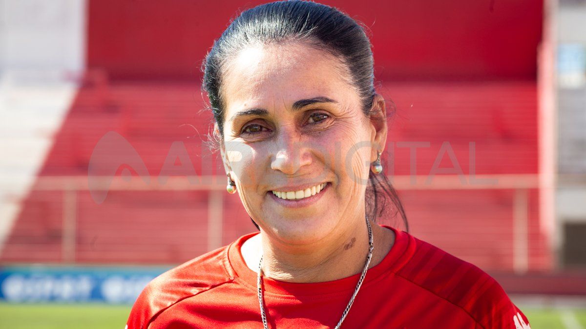 “Unión es el amor de mi vida, mi pasión, mi debilidad, es todo”, cuenta Karina (51), mamá de Laura (28) y abuela de Pilar (4). Foto: Maiquel Torcatt / Aire Digital