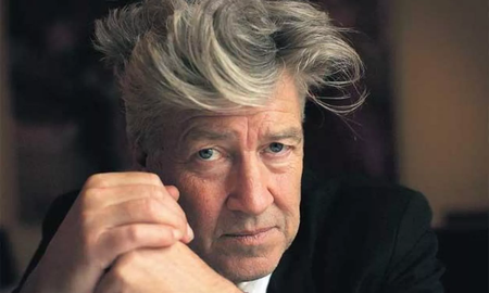 David Lynchha declarado a menudo admirar profundamente a los cineastas Stanley Kubrick y Federico Fellini, al escritor Franz Kafka y al pintor Francis Bacon. Sostiene que muchas de las películas de Kubrick se encuentran entre sus preferidas, y que las obras de Kafka y Bacon lo subyugan por su fuerza visual y su conmovedora sensibilidad. Igualmente ha citado al pintor expresionista austriaco Oskar Kokoschka como fuente de inspiración. David Lynchha declarado a menudo admirar profundamente a los cineastas Stanley Kubrick y Federico Fellini, al escritor Franz Kafka y al pintor Francis Bacon. Sostiene que muchas de las películas de Kubrick se encuentran entre sus preferidas, y que las obras de Kafka y Bacon lo subyugan por su fuerza visual y su conmovedora sensibilidad. Igualmente ha citado al pintor expresionista austriaco Oskar Kokoschka como fuente de inspiración.