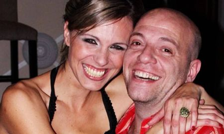 La pareja y sus hijos están aislados en su domicilio. La pareja y sus hijos están aislados en su domicilio.