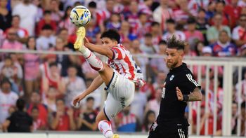 Unión le gana a Riestra, que juega con diez, gracias al gol de Estigarribia