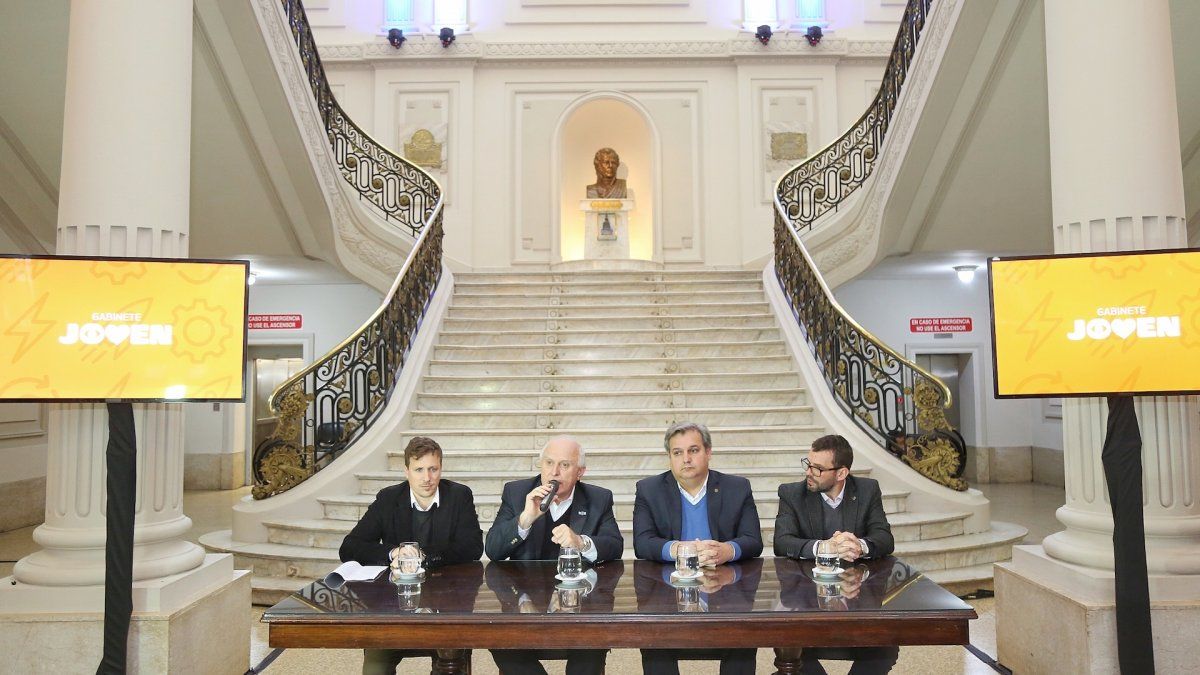 Lifschitz lanzó el programa provincial de trabajo “Emprende Joven”