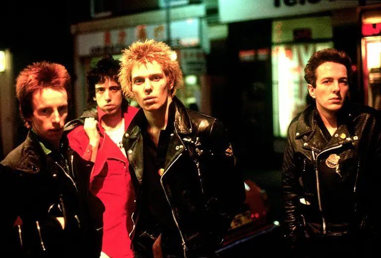 Los Clash estaban habituados al combate. Se foguearon tocando frente a las audiencias pendencieras de los clubs y las casas okupas.