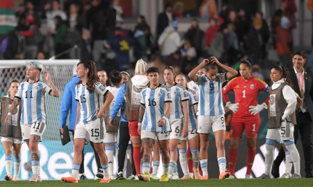 El seleccionado argentino perdió 1 a 0 frente a Italia en su debut del Mundial Femenino de la FIFA. El seleccionado argentino perdió 1 a 0 frente a Italia en su debut del Mundial Femenino de la FIFA.
