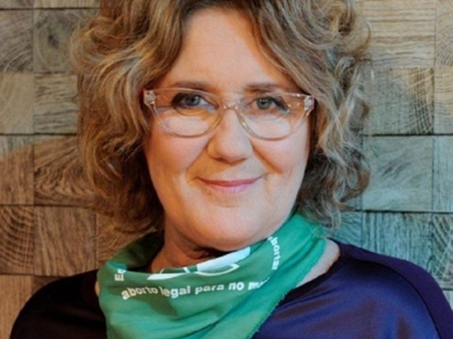 Llinás no tiene la segunda dosis de la vacuna rusa y está enojada.